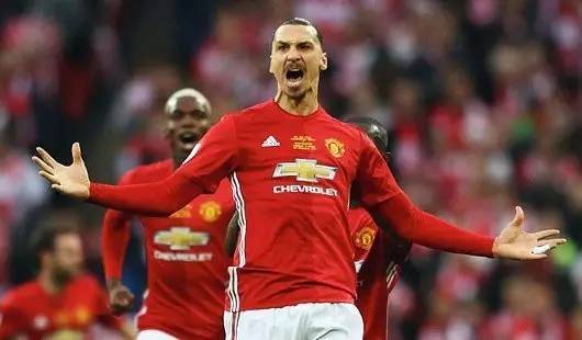 通过顽强的 通过顽强的